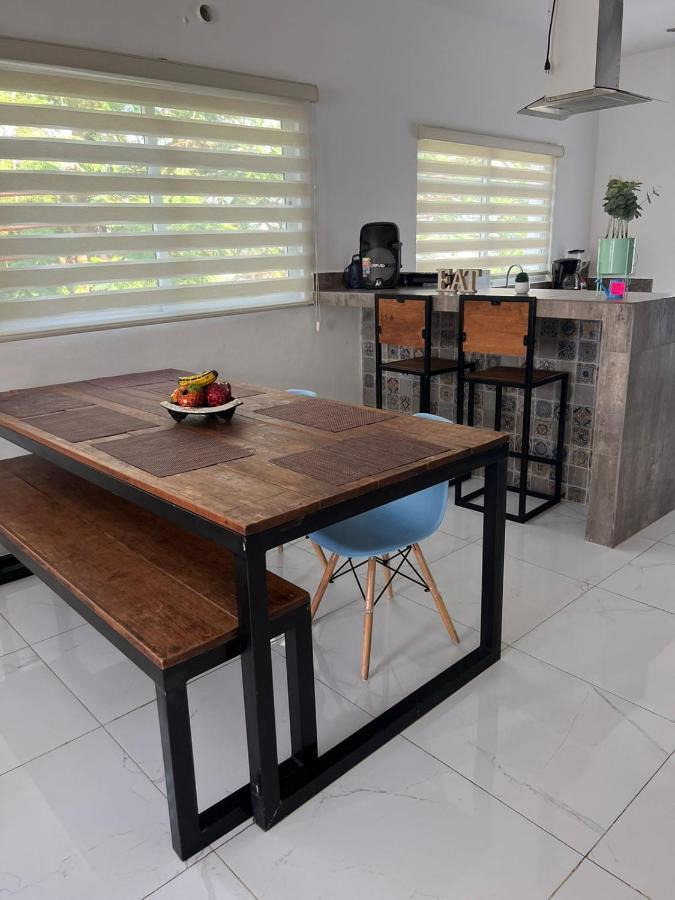 Casa Paloma 2 En Segunda Planta Cerca De Aeropuerto Y Centro Comercial Chetumal Exterior foto